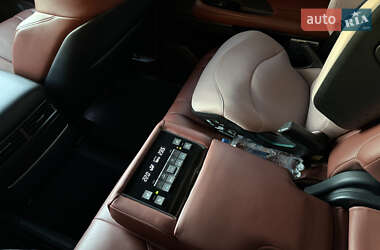 Внедорожник / Кроссовер Lexus LX 2020 в 
