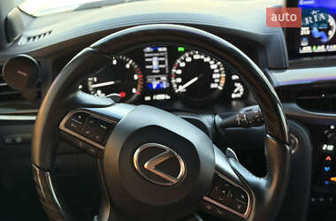 Внедорожник / Кроссовер Lexus LX 2020 в 
