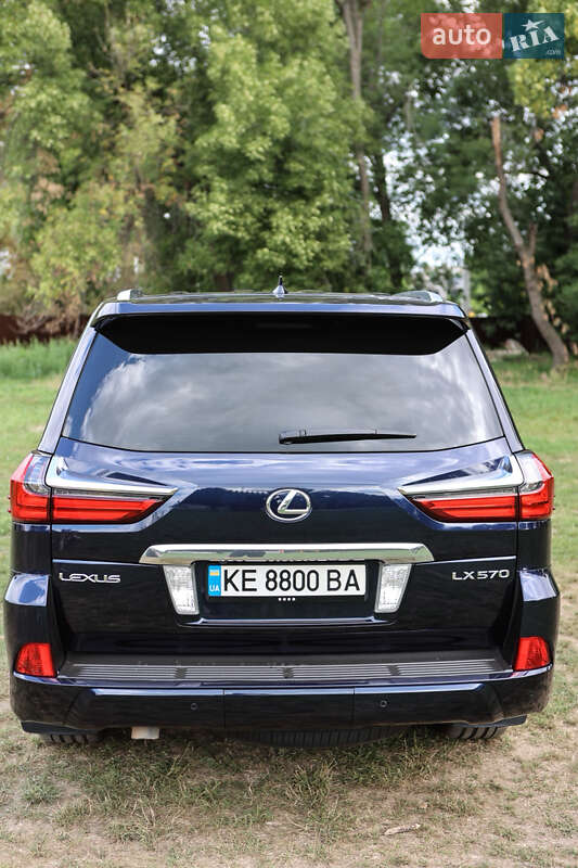 Позашляховик / Кросовер Lexus LX 2016 в Марганці