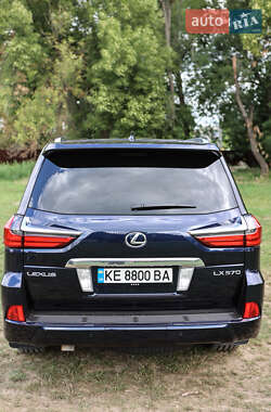 Внедорожник / Кроссовер Lexus LX 2016 в 