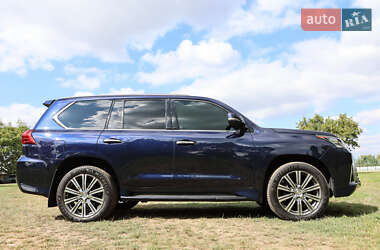 Внедорожник / Кроссовер Lexus LX 2016 в 