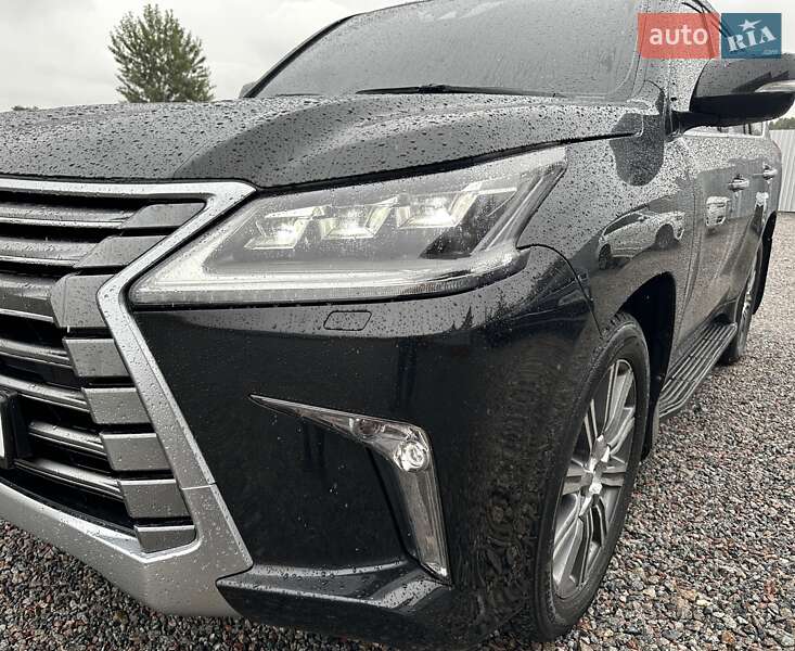 Позашляховик / Кросовер Lexus LX 2015 в 