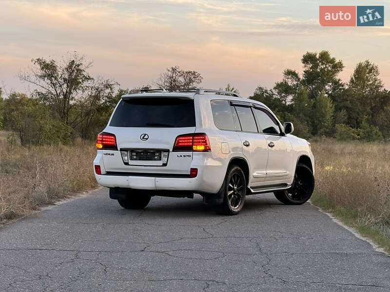 Внедорожник / Кроссовер Lexus LX 2008 в Днепре