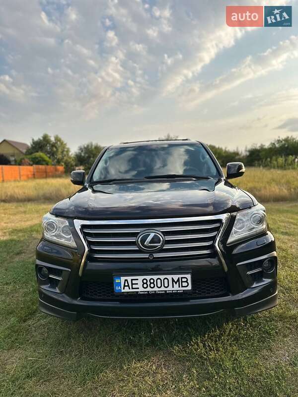 Внедорожник / Кроссовер Lexus LX 2013 в Днепре