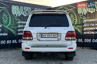 Позашляховик / Кросовер Lexus LX 2006 в 