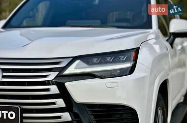 Позашляховик / Кросовер Lexus LX 2022 в 
