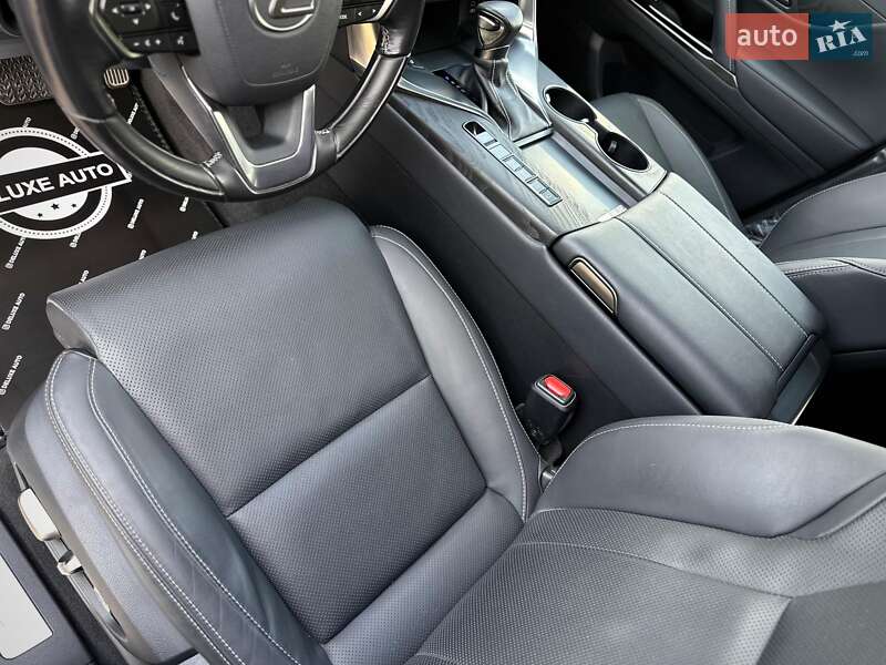 Внедорожник / Кроссовер Lexus LX 2022 в Киеве