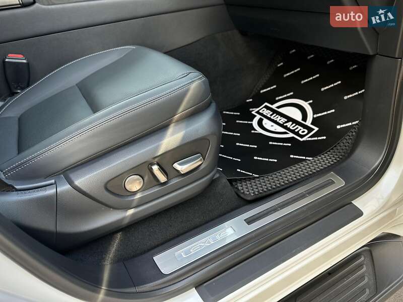 Внедорожник / Кроссовер Lexus LX 2022 в Киеве