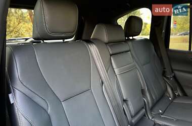 Позашляховик / Кросовер Lexus LX 2022 в 