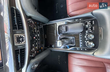 Внедорожник / Кроссовер Lexus LX 2019 в 