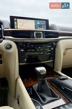 Позашляховик / Кросовер Lexus LX 2016 в 