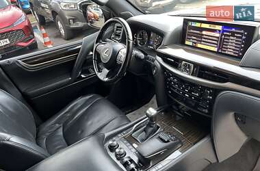 Позашляховик / Кросовер Lexus LX 2018 в 