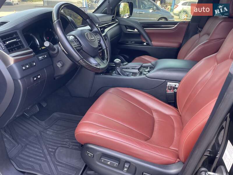 Внедорожник / Кроссовер Lexus LX 2021 в Черновцах
