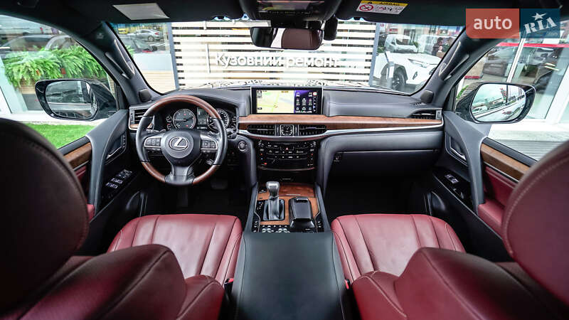 Внедорожник / Кроссовер Lexus LX 2017 в Львове фото 8 Внедорожник / Кроссовер Lexus LX 2017 в Львове