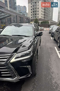 Внедорожник / Кроссовер Lexus LX 2021 в 