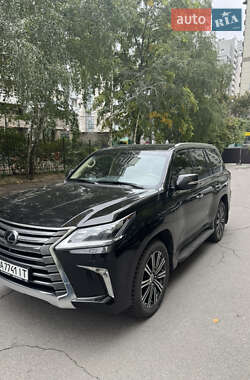 Внедорожник / Кроссовер Lexus LX 2021 в 