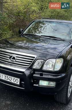 Позашляховик / Кросовер Lexus LX 2004 в 
