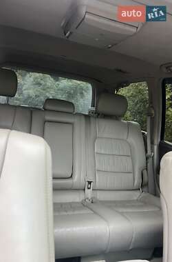 Позашляховик / Кросовер Lexus LX 2004 в 