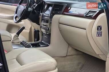Внедорожник / Кроссовер Lexus LX 2011 в 