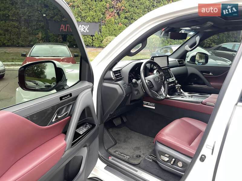 Внедорожник / Кроссовер Lexus LX 2023 в Киеве