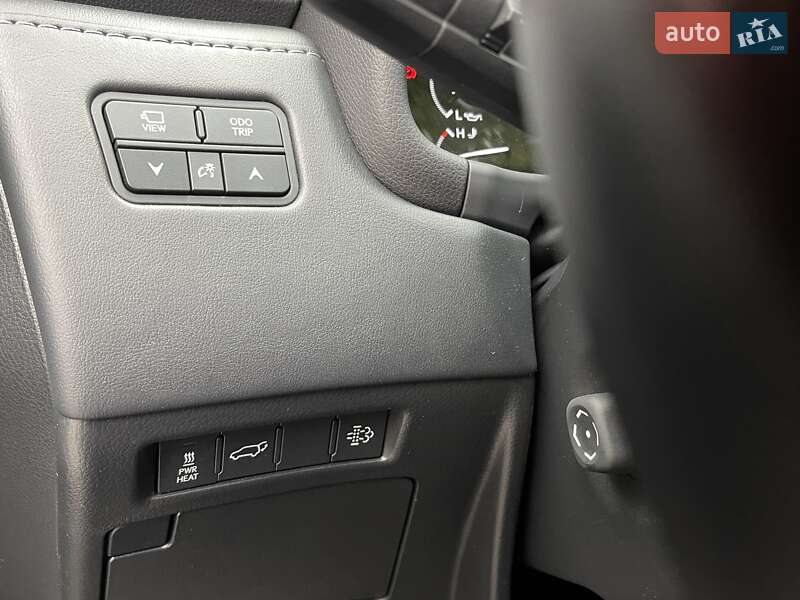 Внедорожник / Кроссовер Lexus LX 2023 в Киеве