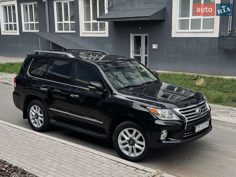 Lexus LX 2015