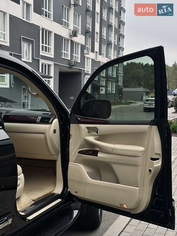 Позашляховик / Кросовер Lexus LX 2015 в Чернігові