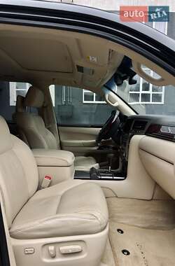 Позашляховик / Кросовер Lexus LX 2015 в 