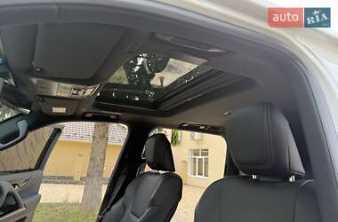 Позашляховик / Кросовер Lexus LX 2022 в 