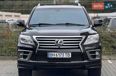 Позашляховик / Кросовер Lexus LX 2014 в 