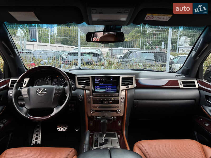 Позашляховик / Кросовер Lexus LX 2014 в Одесі