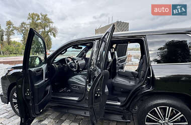 Внедорожник / Кроссовер Lexus LX 2019 в 