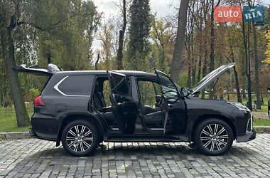 Внедорожник / Кроссовер Lexus LX 2019 в 