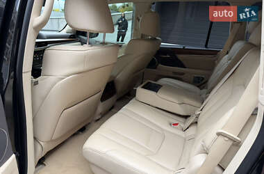 Позашляховик / Кросовер Lexus LX 2021 в 