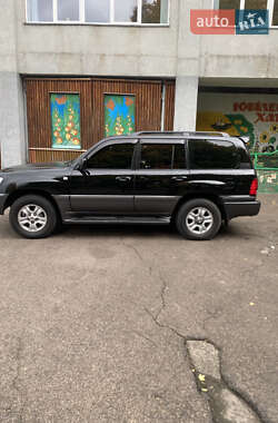 Позашляховик / Кросовер Lexus LX 2005 в 