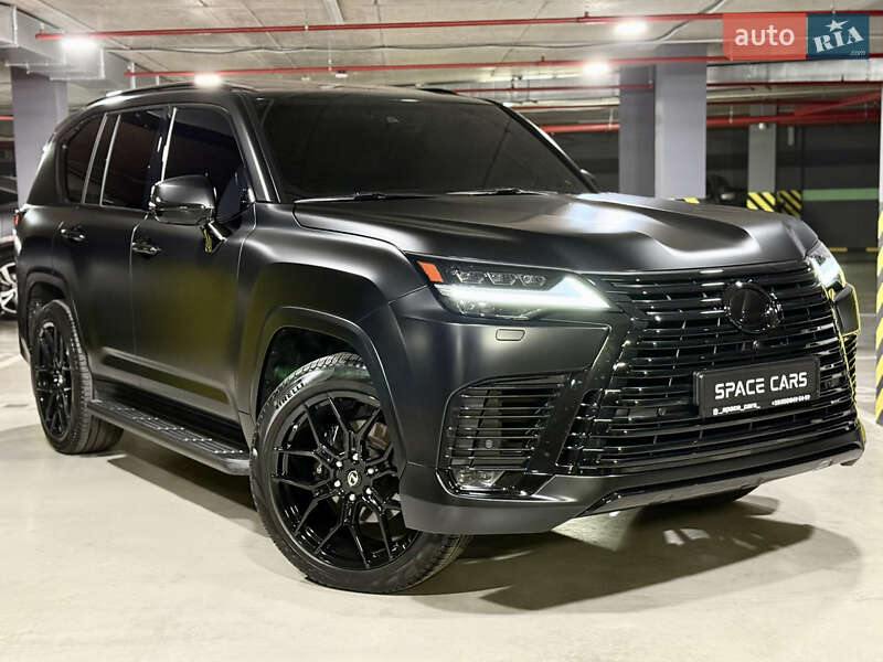 Lexus LX 2022