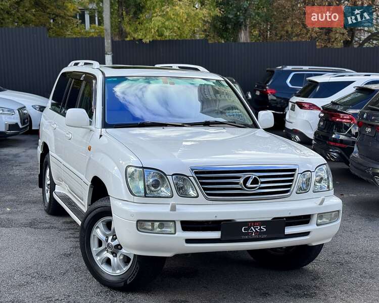 Lexus LX 2006