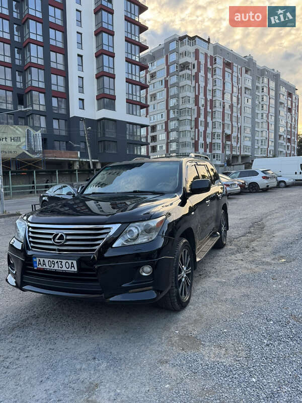 Внедорожник / Кроссовер Lexus LX 2010 в Львове