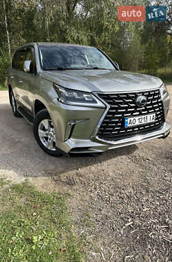Позашляховик / Кросовер Lexus LX 2016 в  фото 20 Позашляховик / Кросовер Lexus LX 2016 в