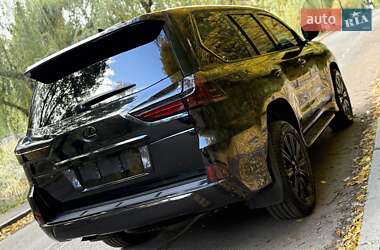 Позашляховик / Кросовер Lexus LX 2017 в 
