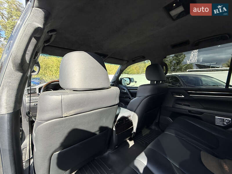 Внедорожник / Кроссовер Lexus LX 2017 в Умани фото 19 Внедорожник / Кроссовер Lexus LX 2017 в Умани