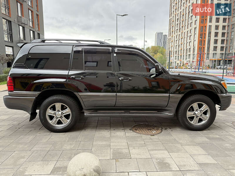 Внедорожник / Кроссовер Lexus LX 2006 в Киеве