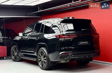 Позашляховик / Кросовер Lexus LX 2022 в 