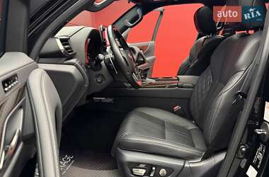 Позашляховик / Кросовер Lexus LX 2022 в 