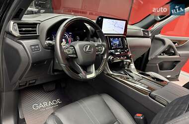 Позашляховик / Кросовер Lexus LX 2022 в 