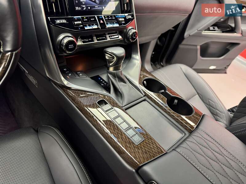Внедорожник / Кроссовер Lexus LX 2022 в Киеве