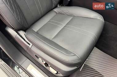 Позашляховик / Кросовер Lexus LX 2022 в 