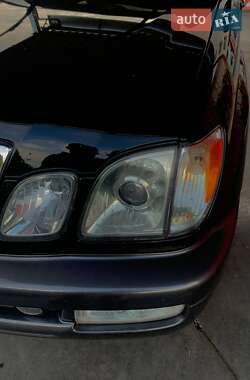 Позашляховик / Кросовер Lexus LX 2005 в 