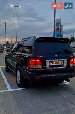 Позашляховик / Кросовер Lexus LX 2005 в 