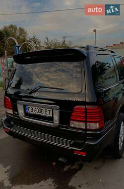 Позашляховик / Кросовер Lexus LX 2005 в 